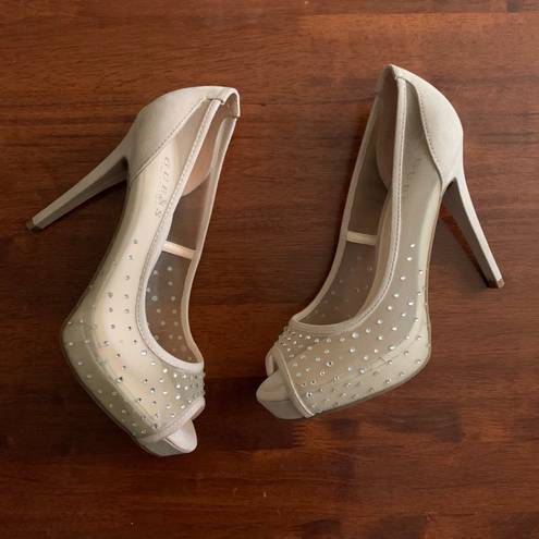 GUESS Cacei woman's heels beige natural rhinestones evening formal Size 8.5M