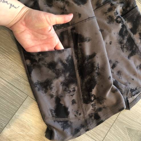 Evolution and creation  Brown Black Tie Dye Athletic Gym Shorts Size Large