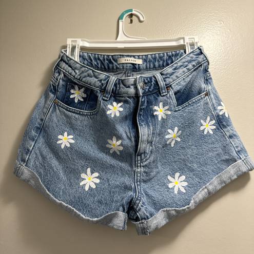 Daisy Shorts