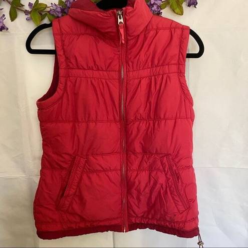 American Eagle  puffer vest,