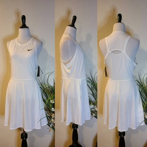 Nike  White Women's Tennis Athletic Dress Size Large