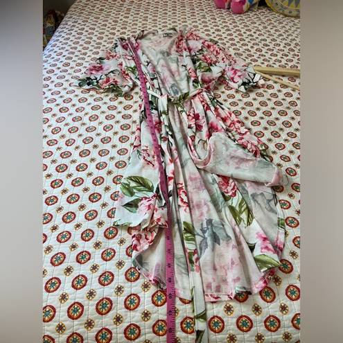 Show Me Your Mumu EUC  Bridal White and Pink Floral Robe Size S-L