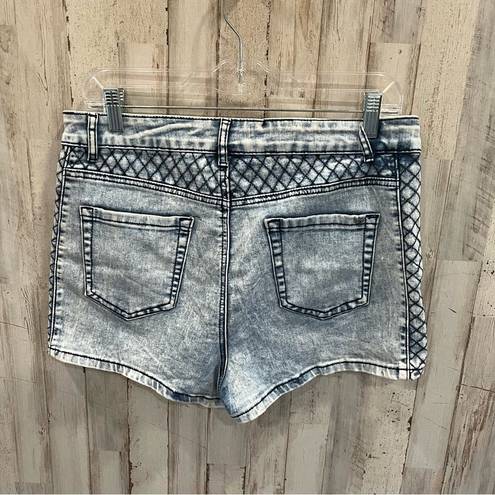 Nicki Minaj  Acid Wash Denim Stretchy Mid Rise Shorts