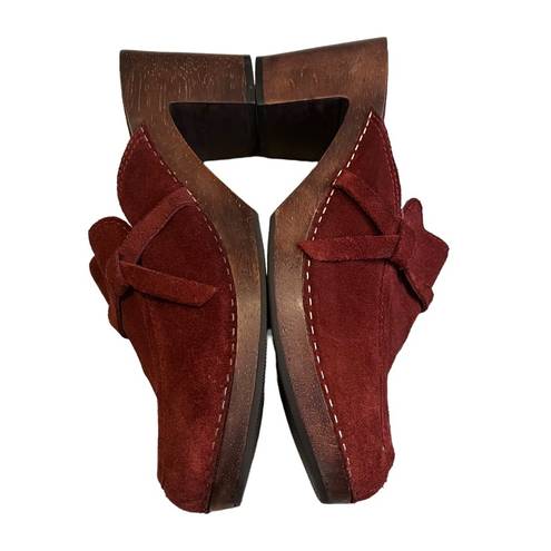 American Eagle  Vintage 90’s/Y2K Suede Wood Platform Mules Clogs Maroon