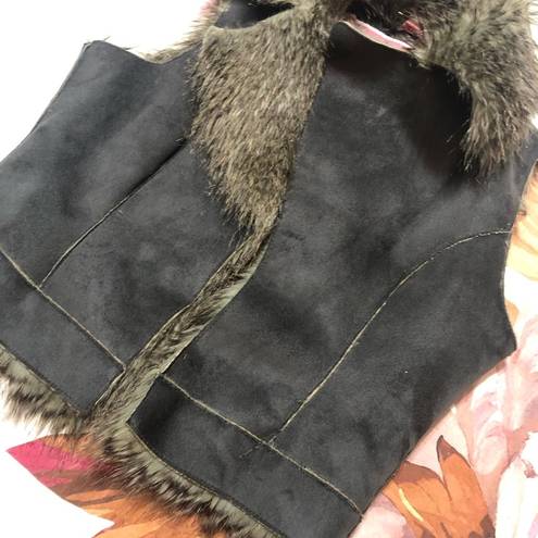 Bernardo BB by  faux fur faux suede vest