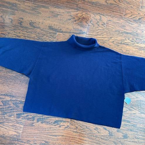 Good American  Wide Rib Crop Turtleneck Sweater in Blue Rinse Size 5XL