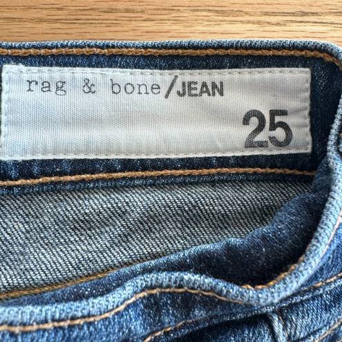 Rag and Bone  DRE Boyfriend Jeans Mabel Wash Size 25 Distressed Raw‎ Hem