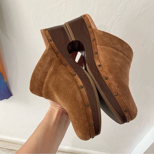 Vionic  Kacie Tan Brown Suede Heeled Platform Mule Clogs Size 7