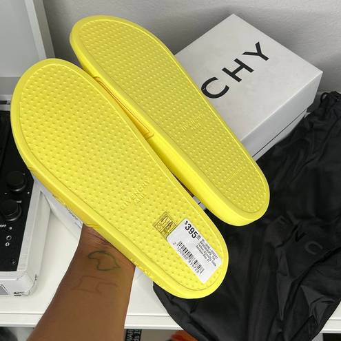 Givenchy Men's Size 8  BNWT Yellow Logo Slides