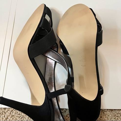 Caparros  8.5 Sandal with Heel.  Excellent condition.  Great for upcoming events!