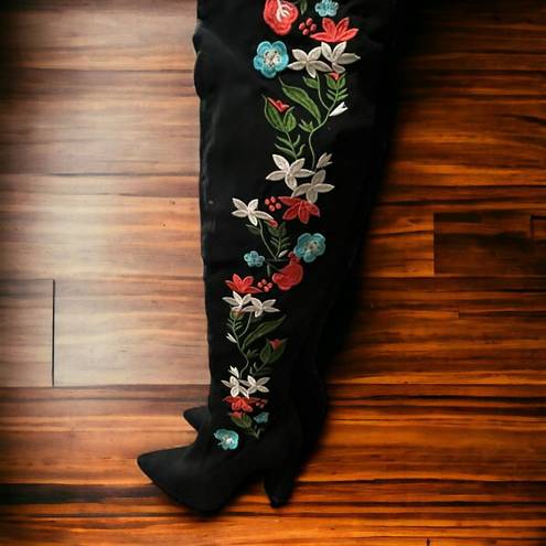 Qupid  Miss 10 Embroidered Floral Thigh High Boots Black Faux Suede Size 5.5‎
