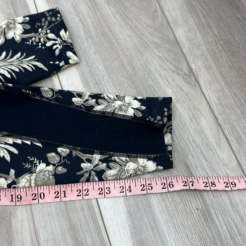 Tuckernuck  floral leggings size small