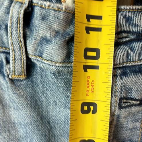 We The Free  embellished straight leg med wash jean in size 29.