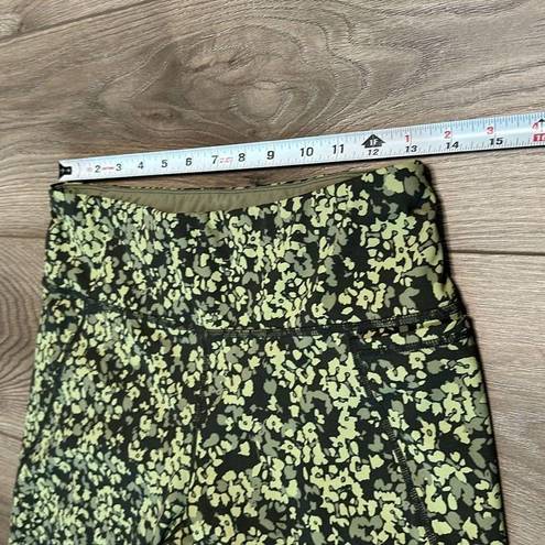 Sweaty Betty  Power Pocket Green Undercover Floral Print 7/8 Leggings Size Medium