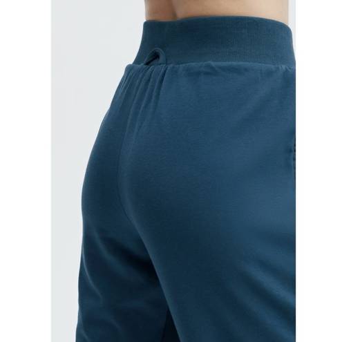 Fabletics NWT  Aspen Puffer Jogger COLOR: BLUE NOVA