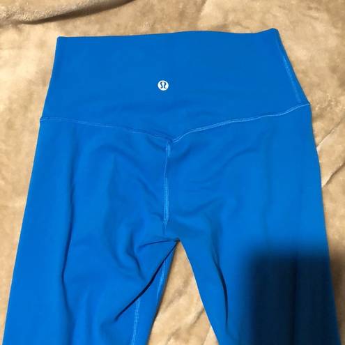 Lululemon  23” Align crop in Poolside