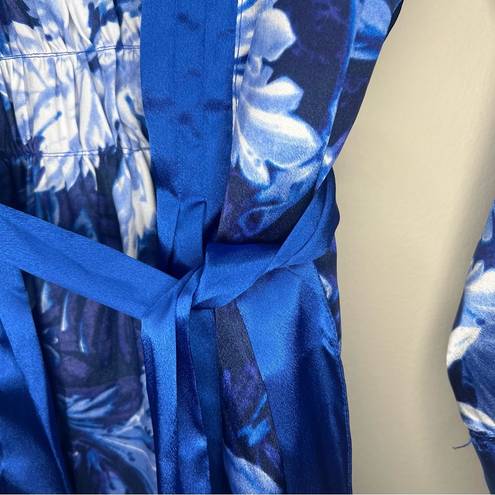 Oscar de la Renta  Blue Floral Robe