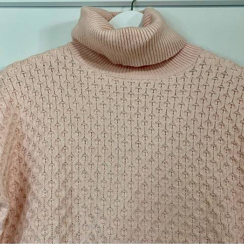 Barney’s New York Barneys New York Women’s Textured Turtleneck Sweater Pink Size Medium FLAW