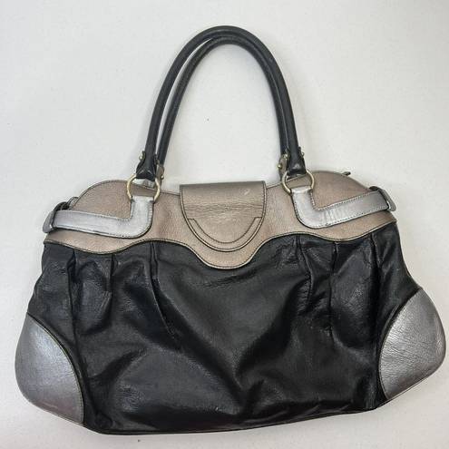 Salvatore Ferragamo Authentic  Gancini Leather Shoulder Tote Bag Black Metallic