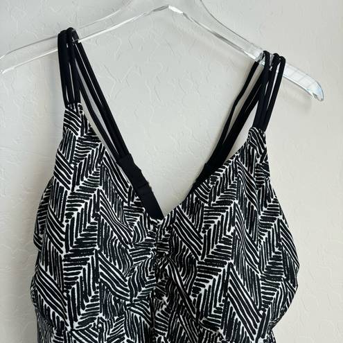 Ava & Viv  Swimsuit Top Black White Tankini Tank 18W