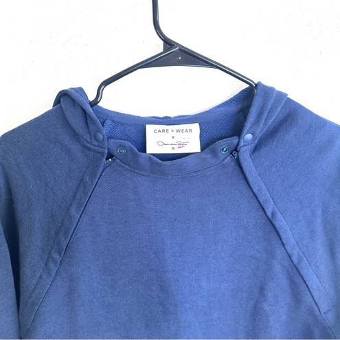 Oscar de la Renta NWT  Care Wear Small Womens Chest Port Access Hoodie Blue