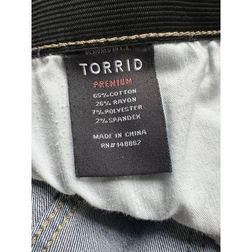 Torrid  Sky High Skinny Medium Wash Distressed Elastic Waistband Denim Jeans 26R