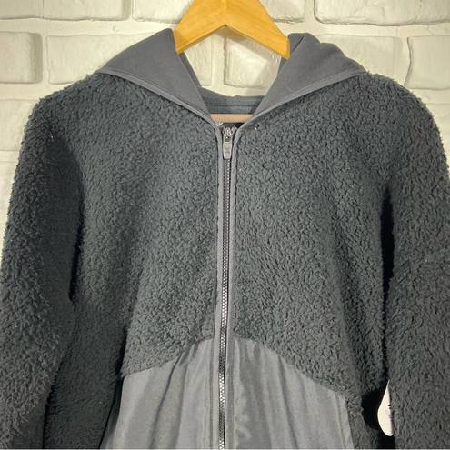 Xersion NWT  Plush Zip Up Hoodie Size Large