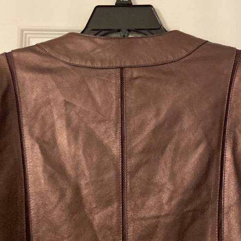 Bernardo  Womens Leather Jacket excellent condition long 25” bust 38/40”