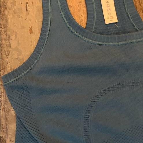 Lululemon  Women Solid Pewter Blue Swiftly Tech Racerback Seamless Tank Top 2