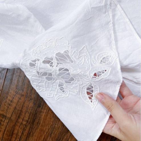 NATORIous • linen blouse ruffle popover eyelet cut out  luxury cream white
