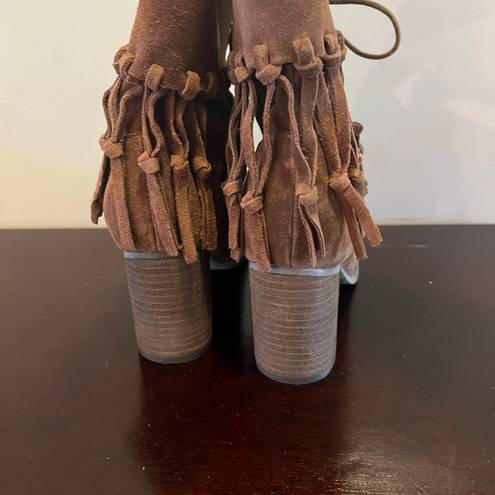 sbicca  Lace up Wagon Fringe booties size 8.5 leather brown block heel