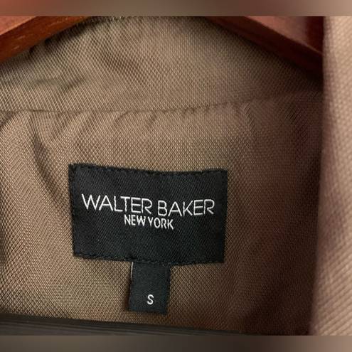 Walter Baker  New York Women’s Trench Coat Olive Green Size Small