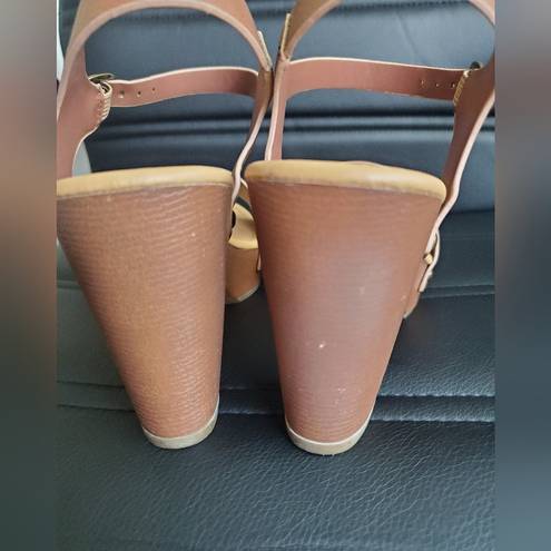 Soda  cognac strap heels