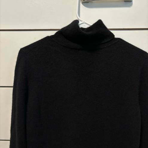 Garnet Hill  Essential Cashmere Turtleneck Sweater Black