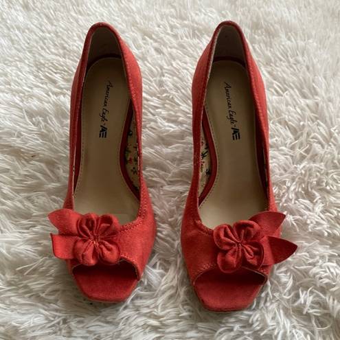 American Eagle New Orange suede peep toes wedge shoes, Size 7