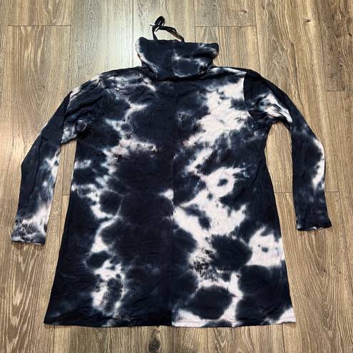 Lane Bryant NWT!  blue and white tie dye cowl neck shirt. Size 14-16