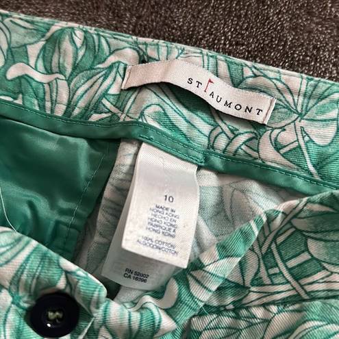 Bermuda St.  Aumont  Green Shorts Size 10