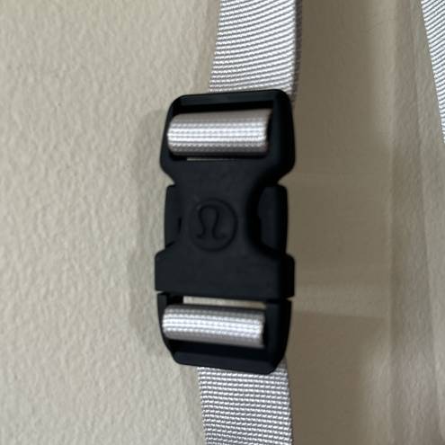 Lululemon Everywhere Belt Bag Mini