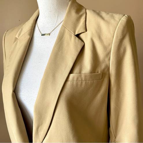 Elizabeth and James  | Tan Ruched Sleeve Long Length Blazer Sz 6