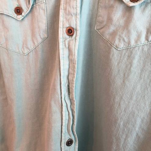 Bullhead Black  Chambray mint button down top S