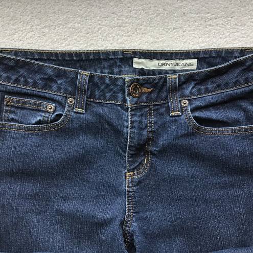 DKNY  JEANS SIZE 8 S/C BOOTCUT BLUE JEANS