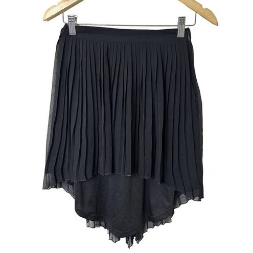 American Eagle  Womens Skirt Size 0 Black Pleated Lined Short Front Long Back