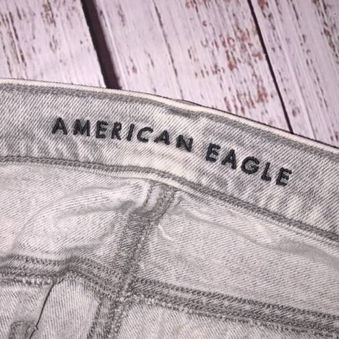 American Eagle jeans 90’s fit distressed size 10 regular