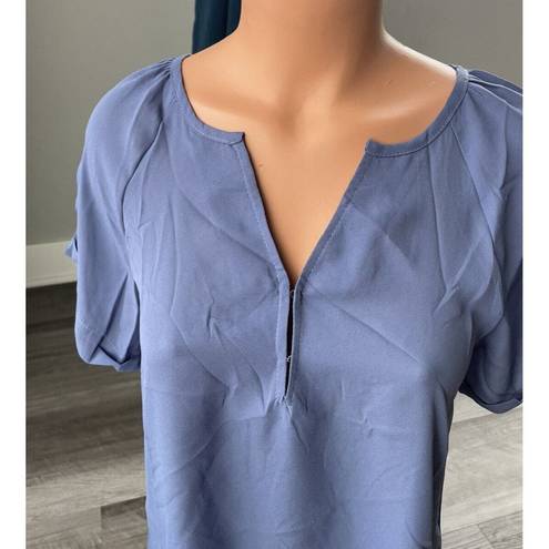 Zeagoo  Powder Blue Blouse Size S Crepe Top V-Neck Short Sleeve NWT F8