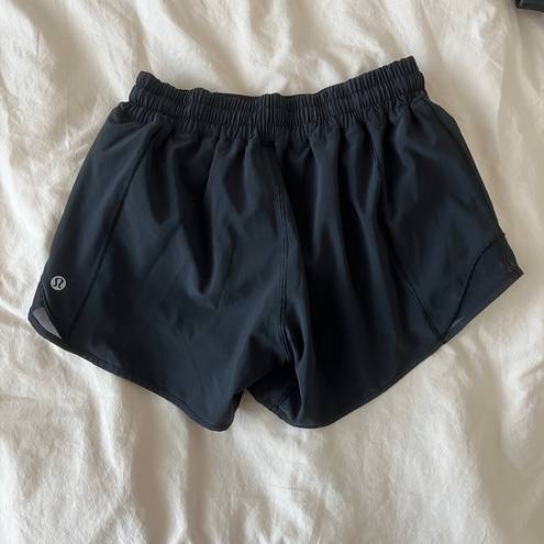 Lululemon  hotty hot shorts 4”