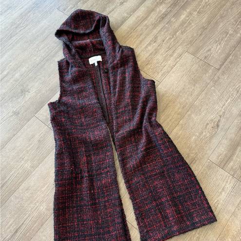 BCBGeneration  knit split back hooded vest ✨