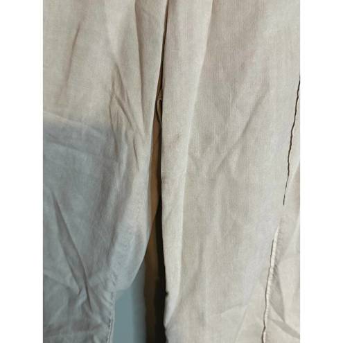 Chelsea and Violet  khaki pull on cropped pants - size medium