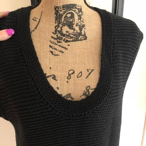 BCBGMAXAZRIA  knit vest