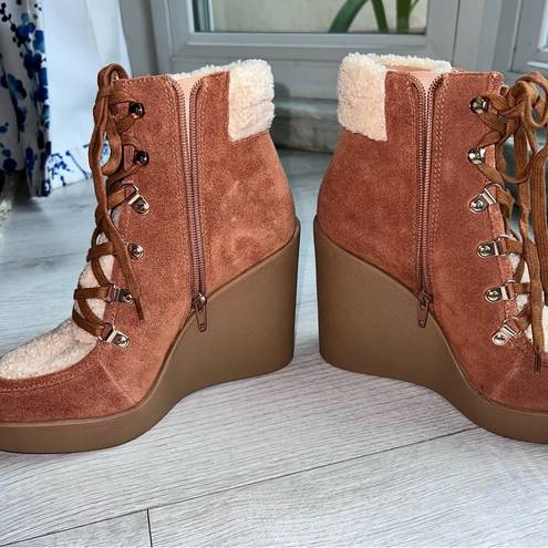 Jessica Simpson Maelyn Wedge Bootie tan/ white size 
 8.5