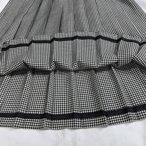 Talbots Vintage  Black & White Houndstooth Pleated Midi Skirt